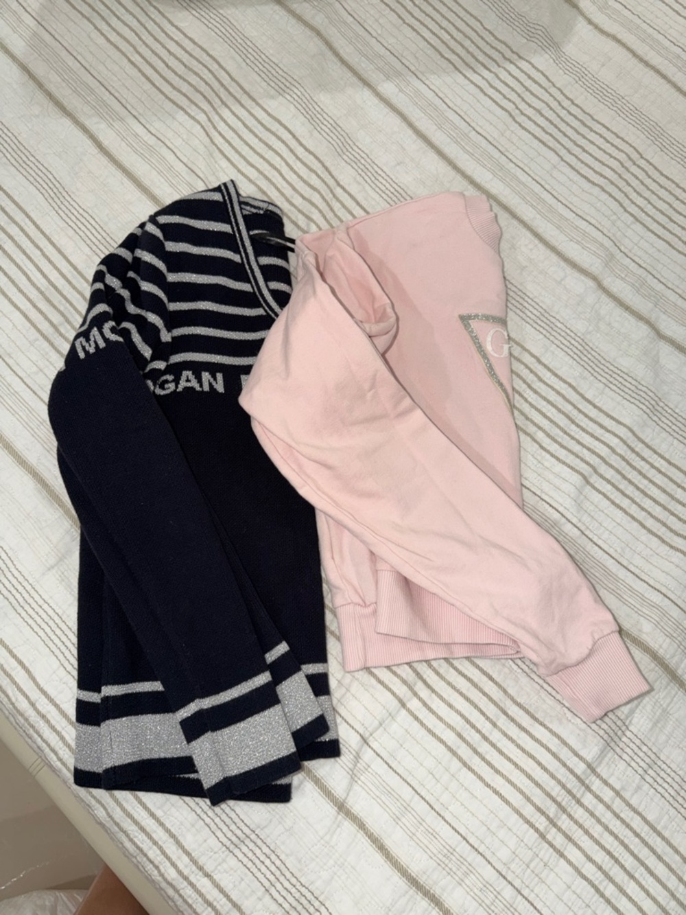 Two sweaters for one price Guess Light Pink and Morgan blue